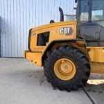 Zijaanzicht van de Caterpillar 926 High Lift Ag Handler bij Mylle H.